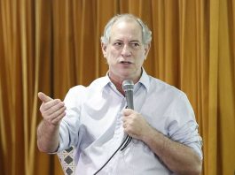 Ciro se aproxima de centro-direita e negocia chapa eleitoral