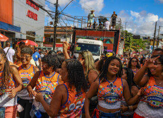 Arrastão de Samba Junino abriu os festejos pelas ruas de Cajazeiras no último domingo