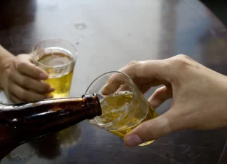 Zero mesmo? Entenda como cervejas ‘sem álcool’ podem te deixar bêbado