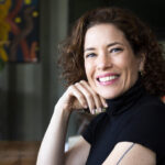 Conectados, mas sós: o novo colapso silencioso do trabalho moderno