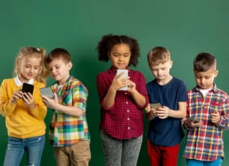 Jovens menores de 16 anos serão proibidos de usar redes sociais