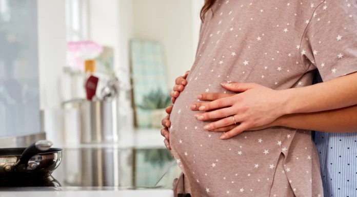 Estudo revela dificuldades e violência no atendimento a homens trans gestantes