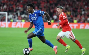 Torcida do Real Madrid prepara mosaico antirracista contra o Benfica