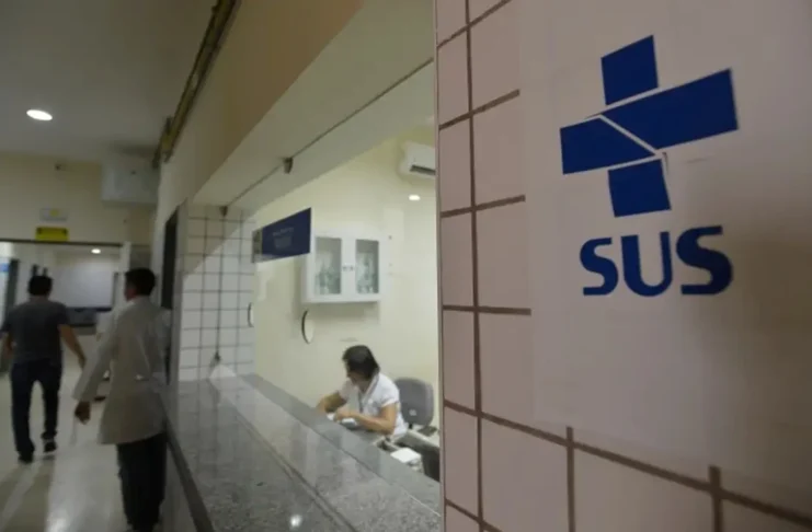 Março Azul: exames para rastrear câncer de intestino triplicam no SUS na última década