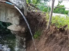 Chuvas causam desmoronamento de parte de ponte no interior da Bahia
