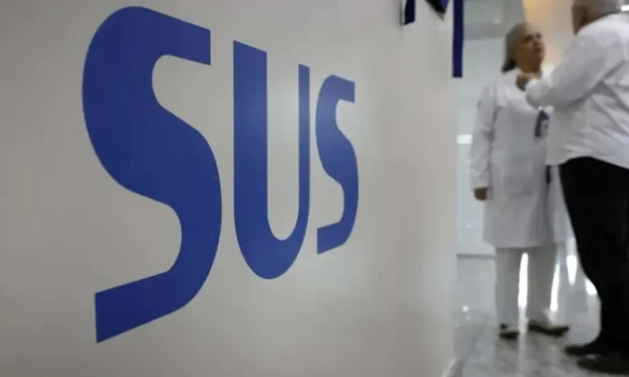 eTKx10QJ-Lula-sanciona-lei-que-obriga-cirurgia-de-labio-leporino-no-SUS-768x460-1