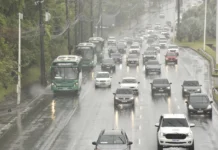 Quase 200 cidades da Bahia estão sob alerta de perigo devido à chuva