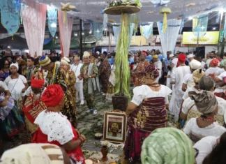Bembé do Mercado: evento atrai turistas e movimenta Santo Amaro