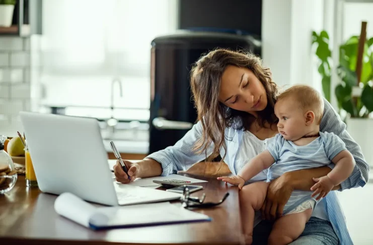 Mães empreendedoras: 46% relatam preconceito e sobrecarga na Bahia