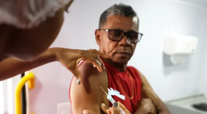 Bahia segue com vacinação contra a Influenza para toda a população até 17 de junho