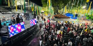 Vitor e Diogo unem sertanejo e forró em apresentação marcante no Forró Mut, em Camaçari