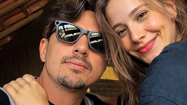ex-malhacao-caroline-dallarosa-assumiu-namoro-com-haroldinho-freitas-3305235-article