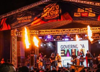 O PALCO DA VILA BRILHOU COM GRANDES ATRAÇÕES