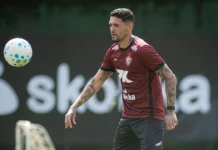 Zagueiro deixa o Vitória e abre espaço para chegada de novo reforço