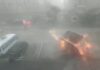 Tufão com ventos de 150 km/h causa enchentes e cancelamento de 943 voos na China; VÍDEO mostra caminhão tombando
