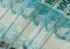 Governo eleva estimativa e calcula salário mínimo de R$ 1.741 em 2027