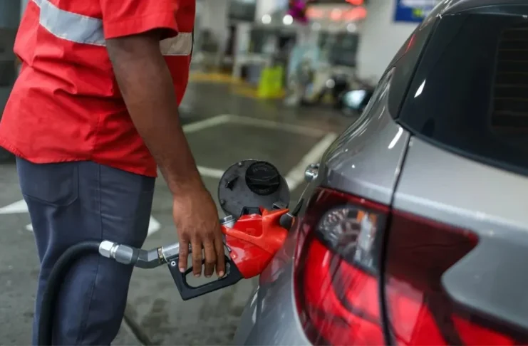 Preço da gasolina reduz em 11,3% na Bahia; entenda