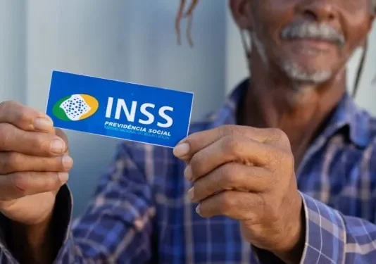 INSS 2027: veja como o novo salário mínimo afeta sua aposentadoria