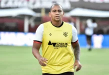 Ex-Vitória e com 25 clubes no currículo, jogador planeja aposentadoria para este ano