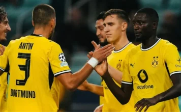 Com suspeita de bactéria na água do estádio, elenco do Borussia Dortmund deixa local sem tomar banho