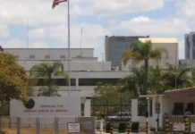 EUA e Austrália suspendem atendimento consular no Brasil por motivos de segurança