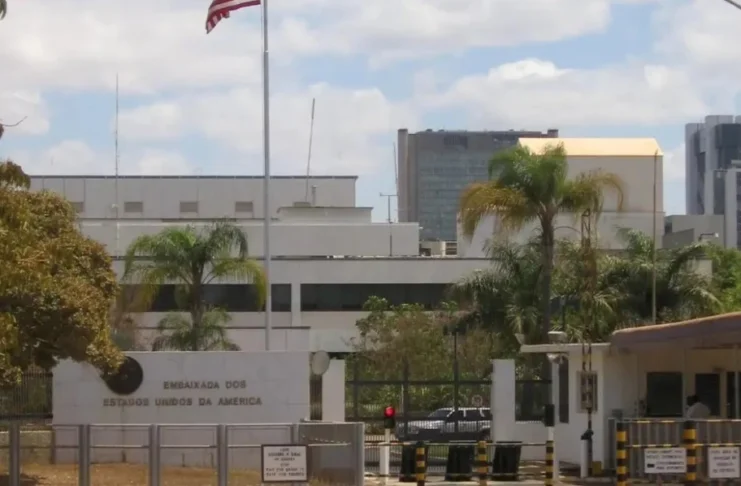 EUA e Austrália suspendem atendimento consular no Brasil por motivos de segurança